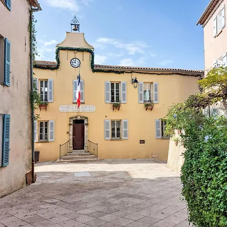 Apartment Le Jardin D'artemis-1 By Interhome